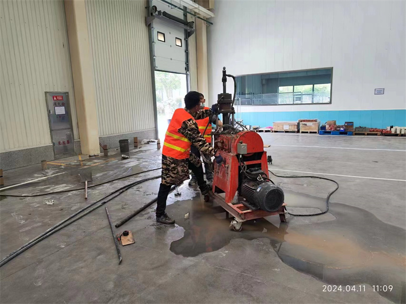 黄浦厂房地面下沉塌陷注浆加固施工